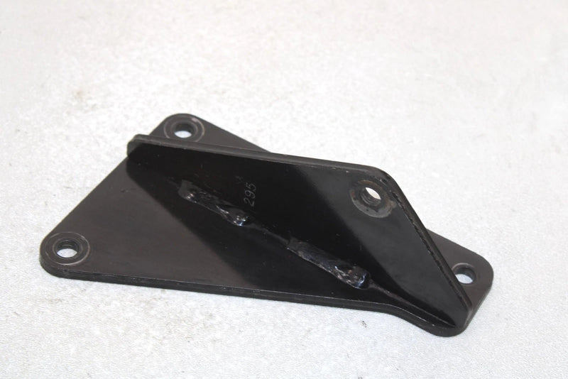 00 Polaris Trail Blazer  Oem Lower Transmission Mount 1012886-067 Q5442