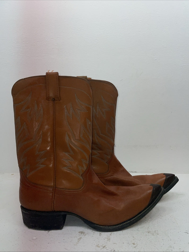 New Men’s Orange Cowtown Cowboy Boots. T 214 13 D. 8-77
