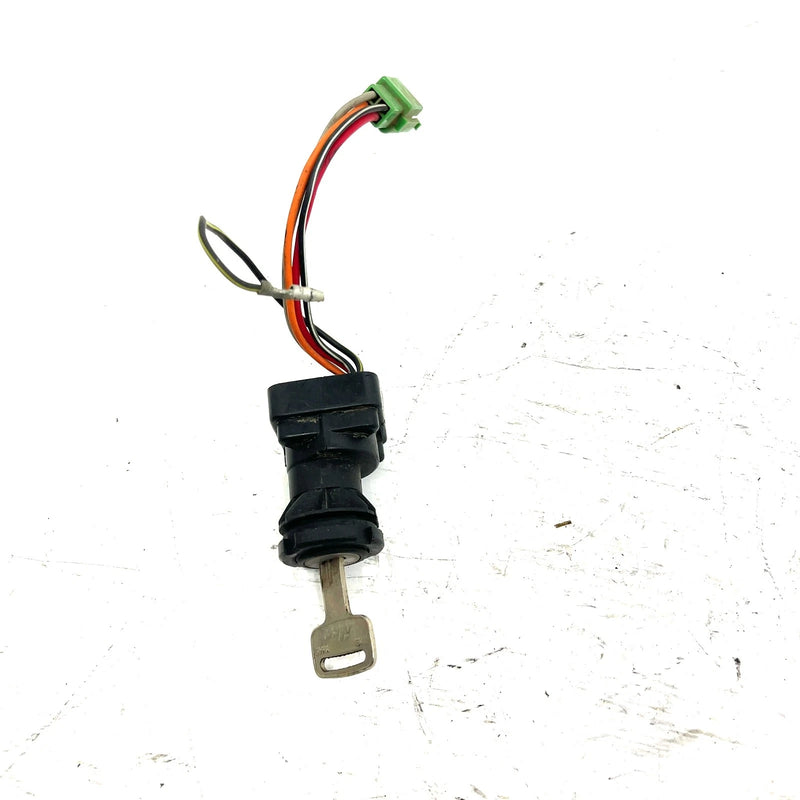 1987 Suzuki Quadrunner 4WD LT4WD OEM Ignition Key Switch 37110-19B03 AS40