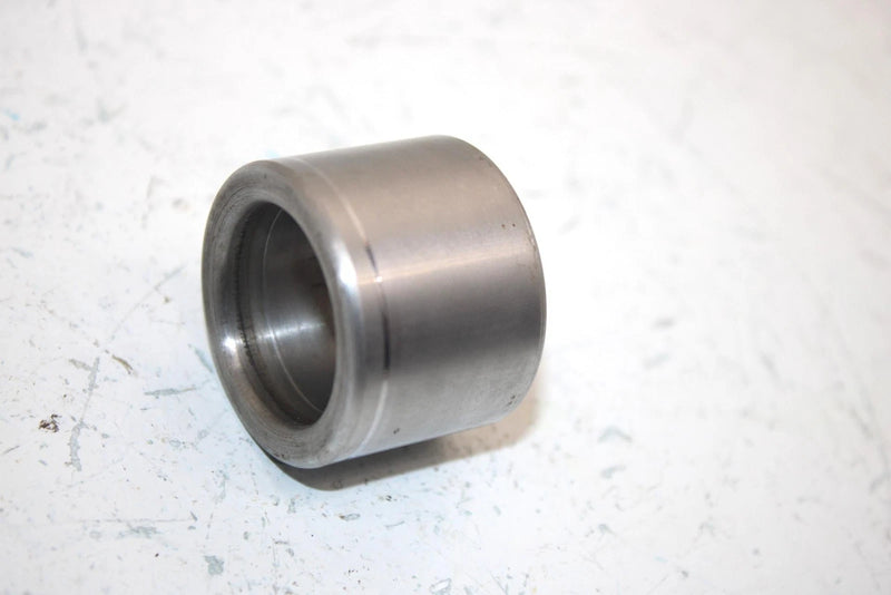 86 Honda Fourtrax  Trx125 A Oem Center Tight Spacer 5020557 AH16