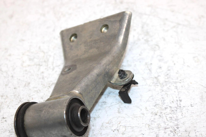 2004 Yamaha  Bruin 350 Oem Upper Engine Mount 5UH-F1315-01-00 AY24