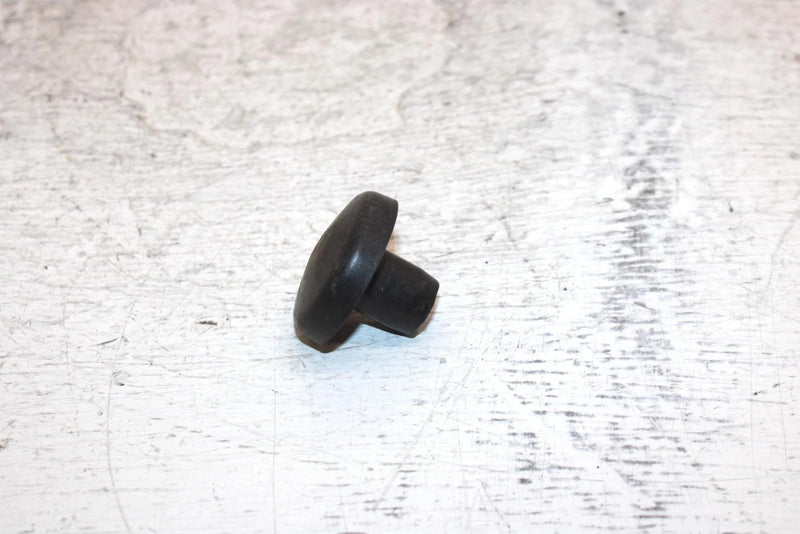 2000 Ski-doo Mxz 700 Oem Steering Spindal Cap 572091300 SS8