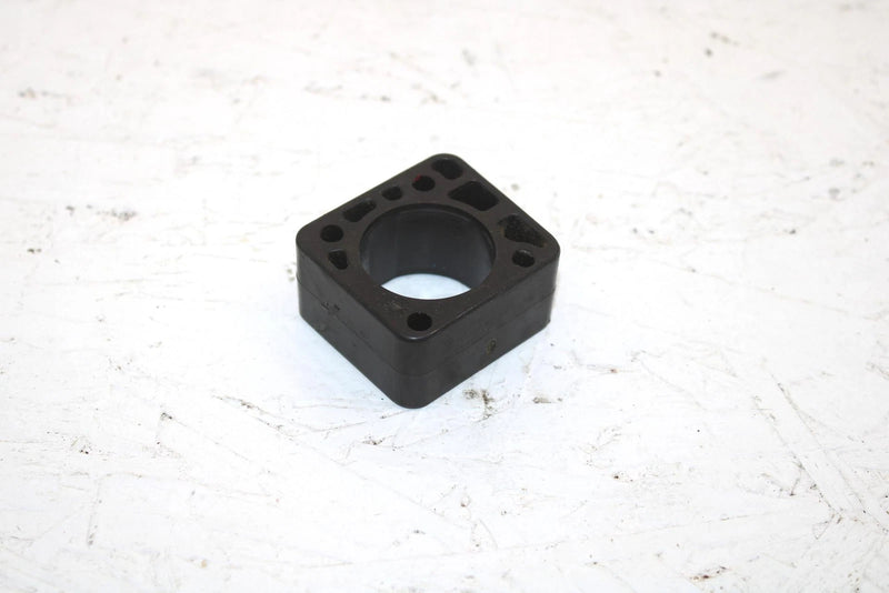 2009 Ski-doo Mxz 600 Oem Right 4 Point Suspension Block 503191562 SS92