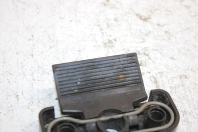 1993 Polaris Sl 750 Oem Seat Latch 5431358 5431359 JP26
