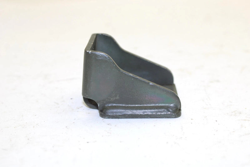 2003 Yamaha Sx Viper Oem Black Rear Lower Motor Mount 8CR-21427-10-00 Q1544