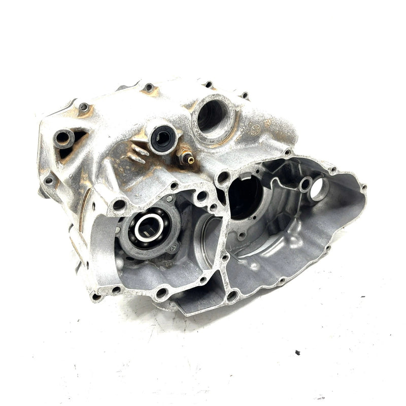 1988 Yamaha Moto 4 YFM200DX OEM Crankcase 1NU-15100-00-00 AY68