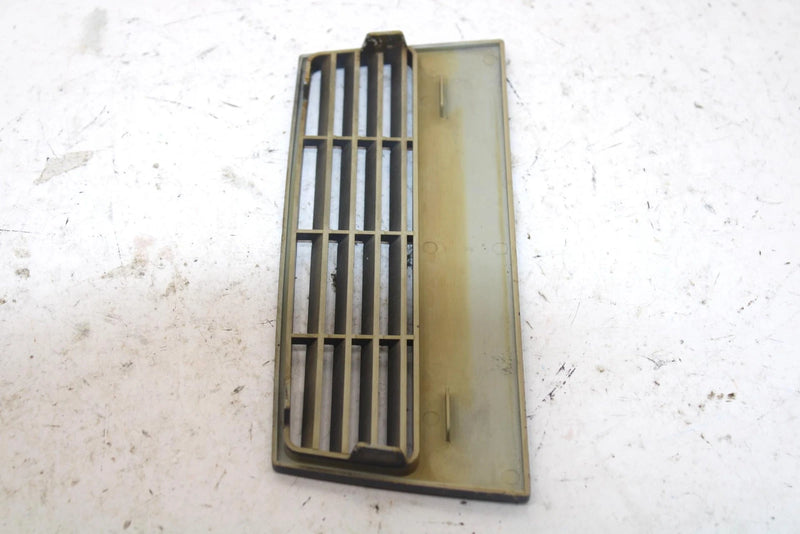 1988 Yamaha Enticer 340 Oem Center Hood Louver 83T-77134-00-00 SY130