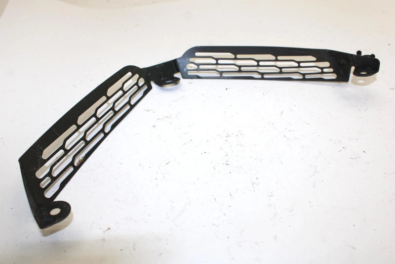 2005 Yamaha Rs Vector Oem Upper Hood Screen 8ES-77133-00-00 SY94