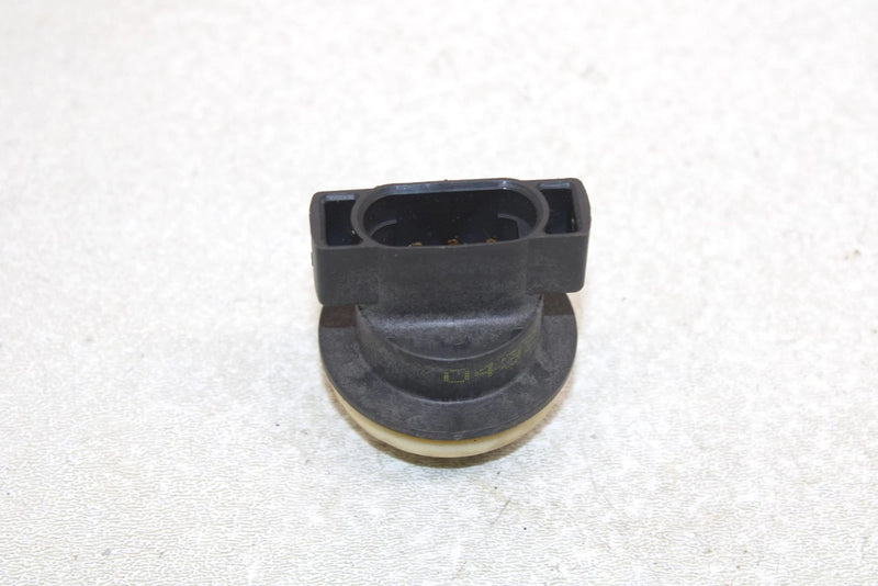06 Polaris Fusion 600 Ho Oem Taillight Socket 4011009  SP203