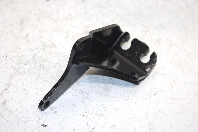 86 Yamaha  Moto 4 Oem Rear Brake Cable Mount 59V-26381-00-00 AY39