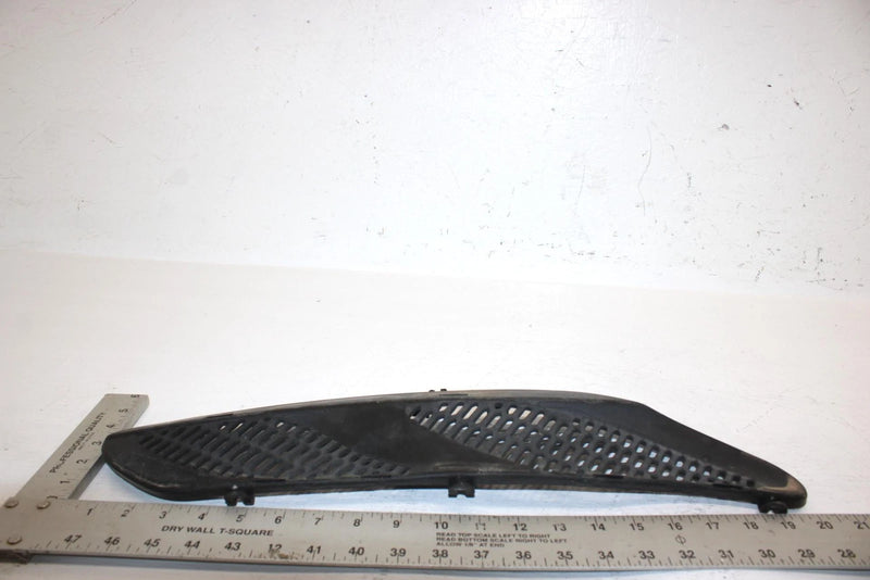 2002 Ski-doo Mxz 500 Oem Left Center Hood Vent Grille 517302031 SS16