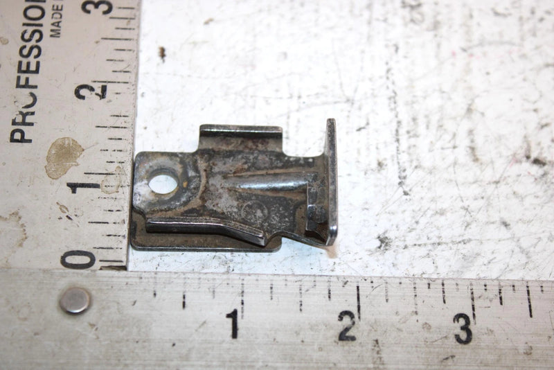2000 Polaris Magnum 325 Oem Breather Box Bracket 3086494 AP65