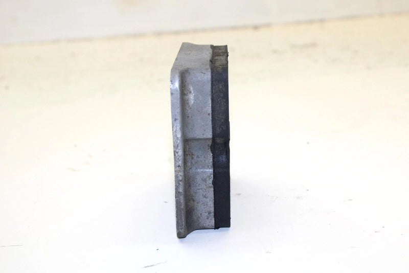 2001 Yamaha Waverunner Xl800 Oem Upper Mount Stopper 67A-44532-00-94 JY6