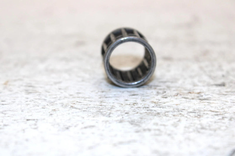 1996 Ski-doo Formula Iii 600 Oem Needle Bearing 420832435 SS18