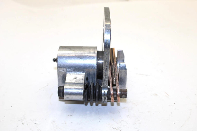 1995 Polaris Magnum 425 Oem Left Caliper 1910309 Q257