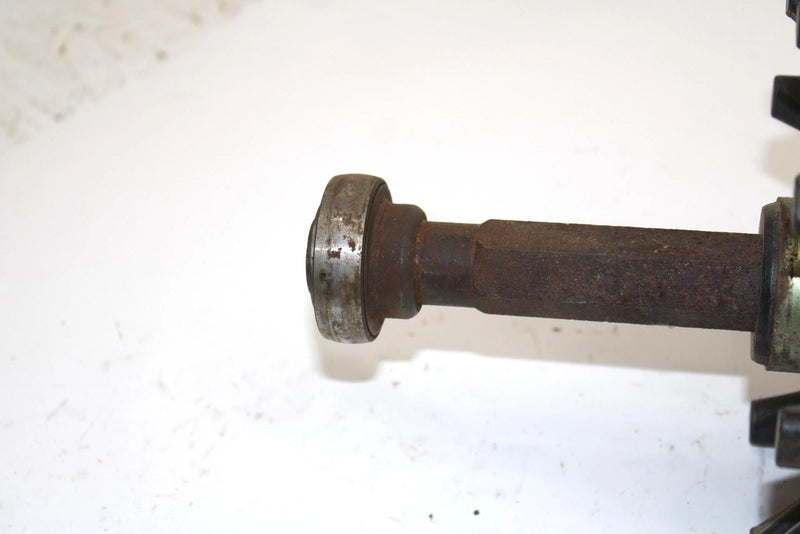 95 Polaris Indy Lite Oem Drive Cog Axle 1590252 SP166