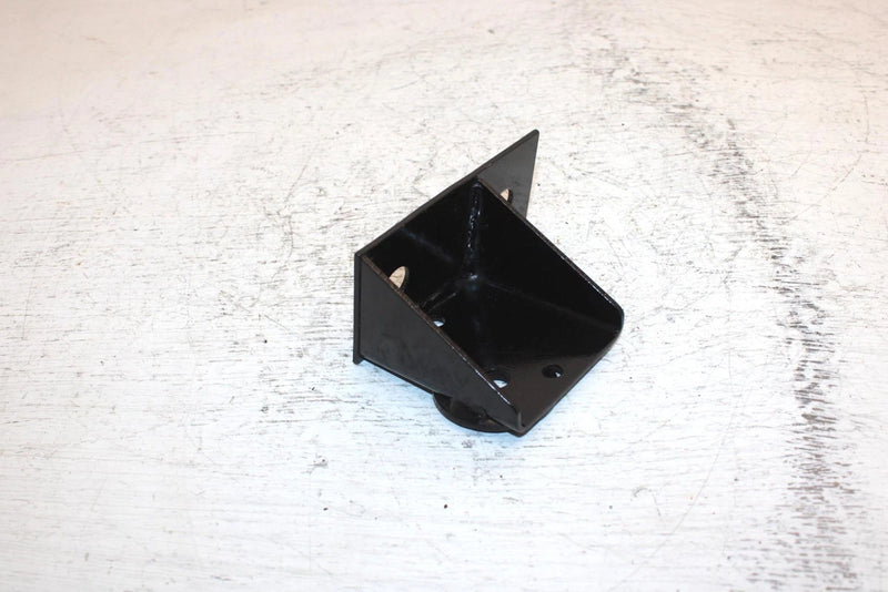 1988 Polaris 650 Oem Front Engine Mount Bracket 1011502 SP17
