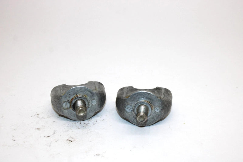 09 Honda Trx 500 Fpea Foreman Oem Lower Handlebar Mount Pair 53130-HB3-770 Q1020