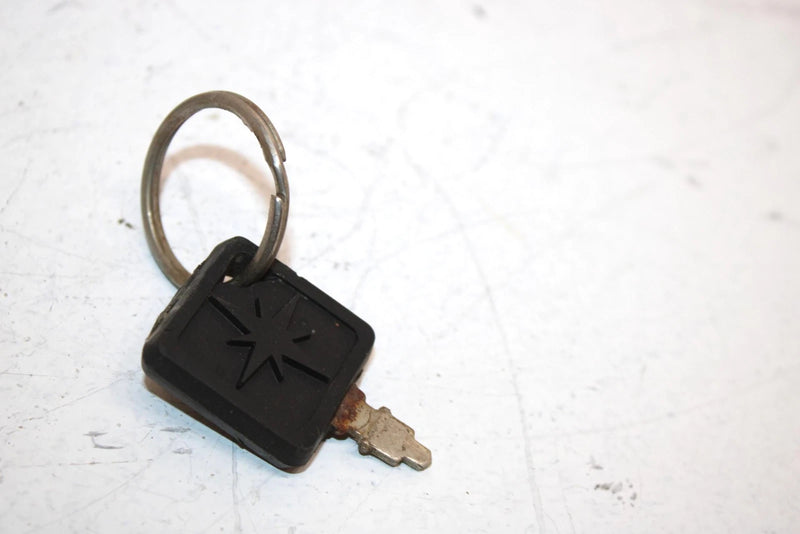 94 Polaris 500 Efi Oem Ignition Key Switch 5410611 2410009 SP129