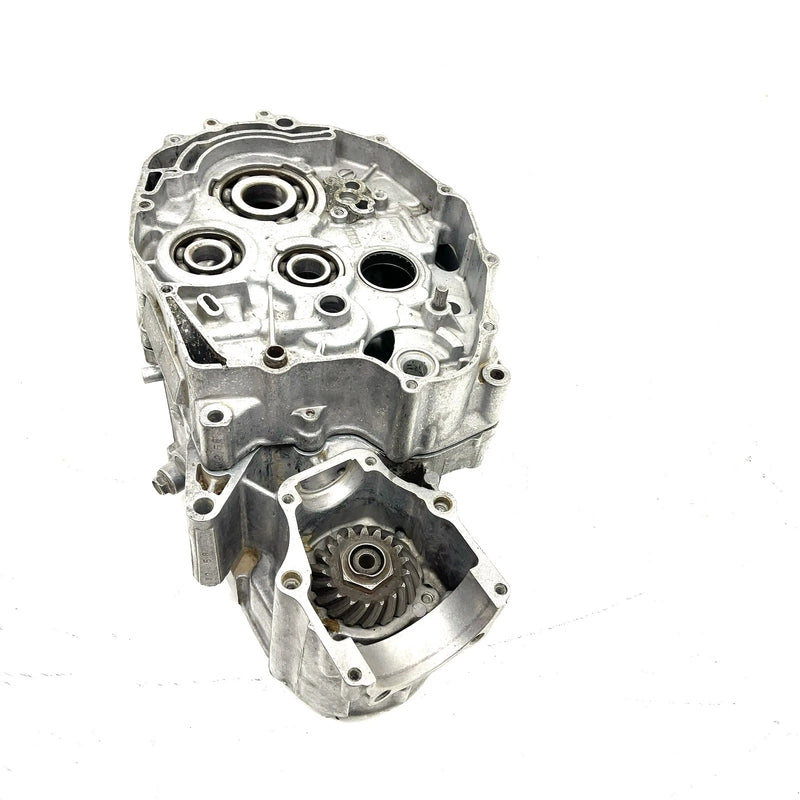 1986 Yamaha Moto 4 OEM Crankcase 99999-01725-00 AY66