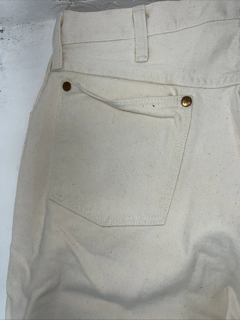 New Women’s Cowboy Cut White Denim Jeans. 15x34 J-8