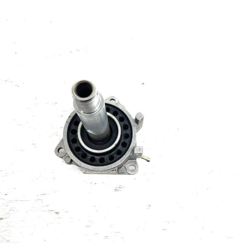 01-05 Yamaha WaveRunner XLT1200 OEM Drive Housing 61X-G5332-00-00 JY30