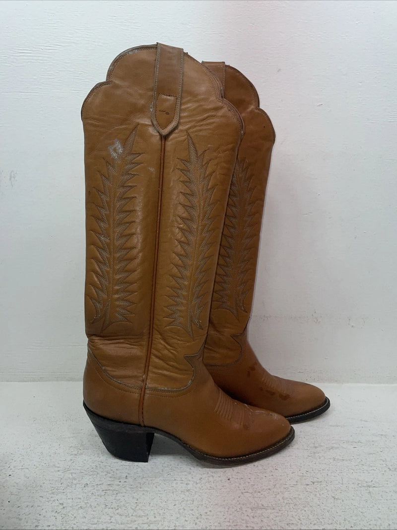 New Women’s Brown Tony Lama Cowboy Boots. 5299 5 C. 2-155
