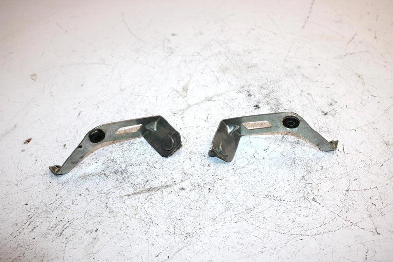 94 Yamaha Vmax 600 Oem Headlight Bracket Set 8AB-77125-00-00 SY2