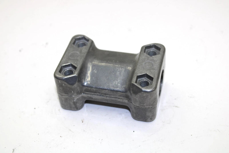 05 Polaris Sportsman 700 EFI OEM Handlebar Clamp  5631972 5631973 Q2521