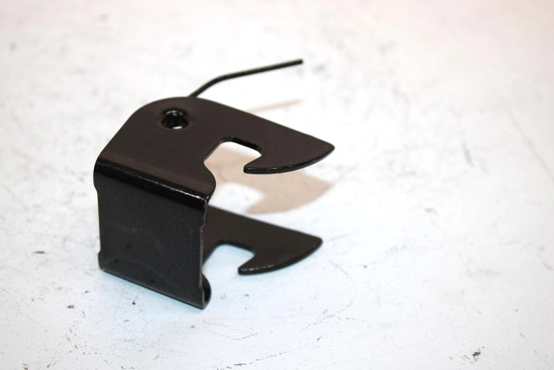 14 Can-am Outlander Max 400 Efi Oem Storage Box Latch AB6