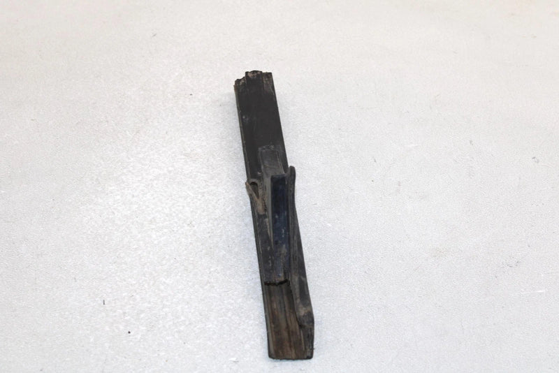 97 Polaris Xplorer 400l Oem Chain Guide 5430776 5430952 Q1617
