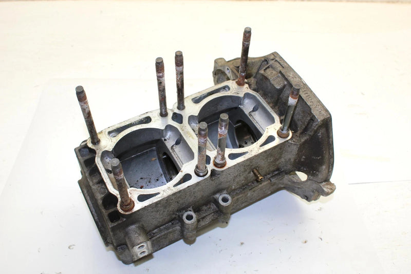 1994 Yamaha Vmax 600 Oem Crankcase 8AB-15100-01-00 SY82