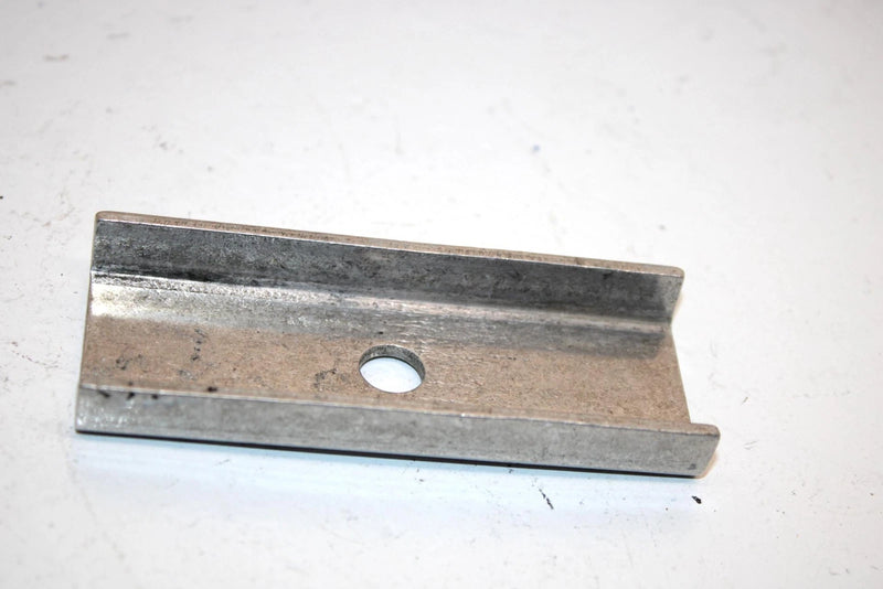 00 Polaris Triumph 600 Oem Retainer Ski Rubber 5243824 Q1645