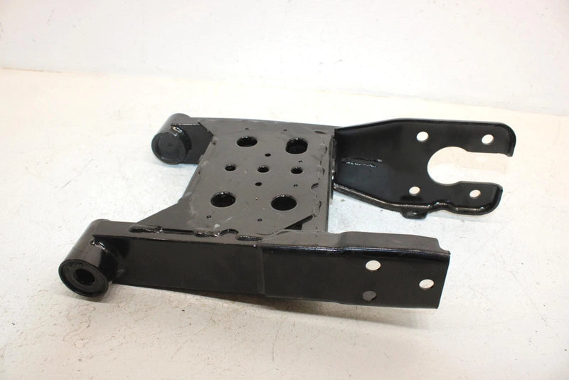 2003 Polaris Magnum 330 Oem Swingarm 1541820 AP158