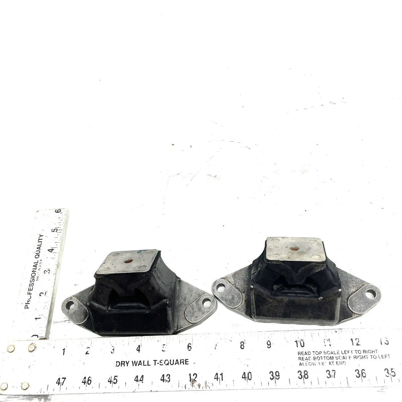01-05 Yamaha WaveRunner XLT1200 OEM Engine Mount Pair 68N-44517-00-00 JY30