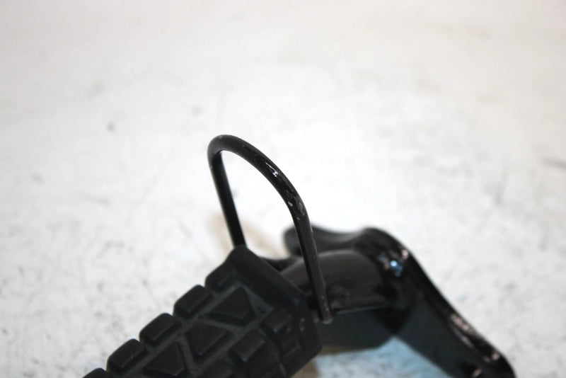 1996 Yamaha  Badger Yfm80h Oem Right Footrest 3GB-27421-10-00 AY14