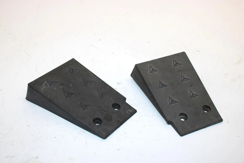 95 Arctic Cat Bearcat 440 Oem Rear Footrest Set 0606-699 0606-698 SA9