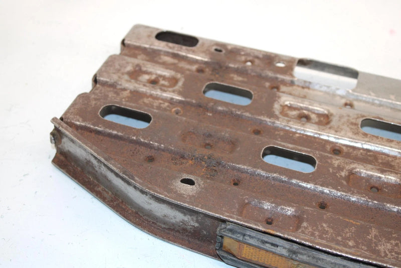 91 Polaris Trail Boss 350l 4x4 Oem Left Footrest 1040274-117 AP22
