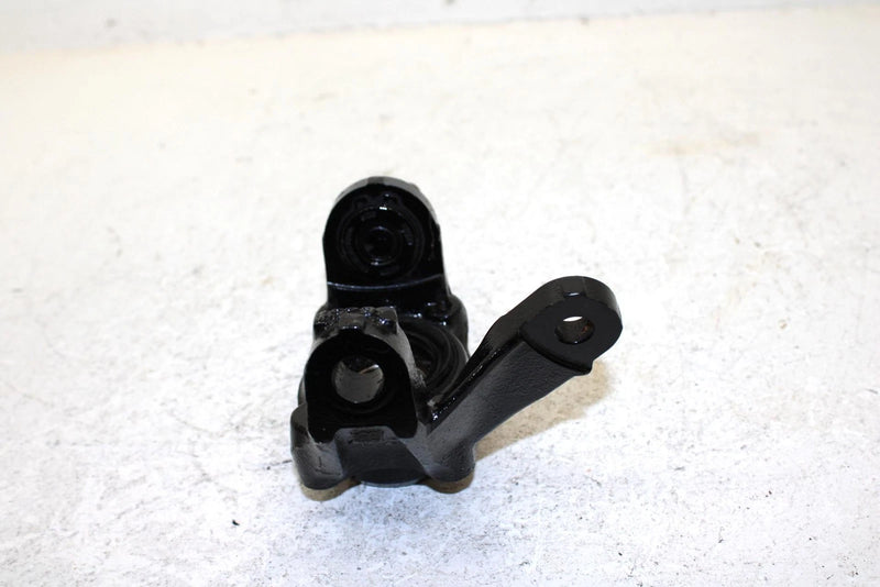 06 Honda Trx 400 Fourtrax Rancher Oem Left Steering Knuckle 51250-HN7-000 AH55