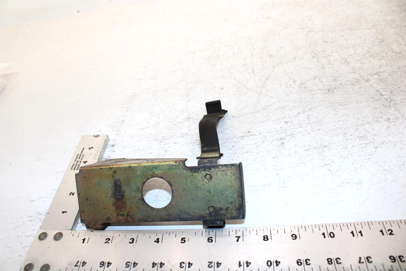 1995 Yamaha Vmax 500 Oem Tool Kit Bracket 8AB-21945-00-00 SY34