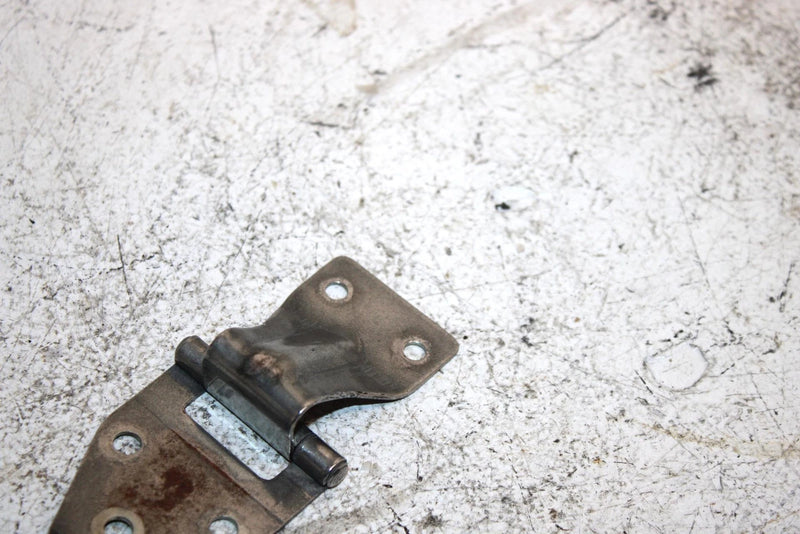 81 Yamaha Enticer 250 Et250e Oem Torage Box Hinge 8F3-77726-01-00 SY6