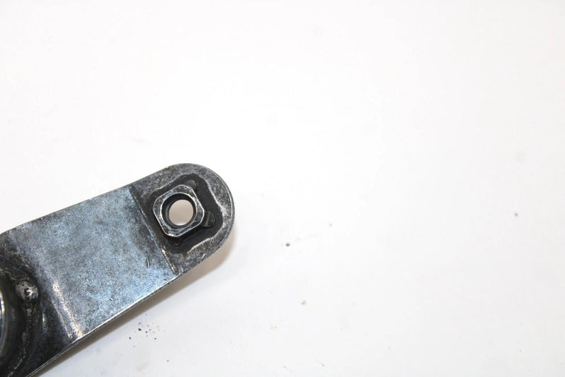 1996 Yamaha Vmax 600 Xt Oem Idler Wheel Bracket With Wheel 8CM-47463-10-00 SY123