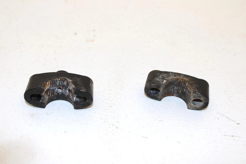 2003 Suzuki Ltf500f Oem Handlebar Clamp 56211-09f00-291 AS27