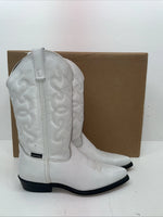 New Women’s White Capezio Cowboy Boots. L 357 8 M. 16-12