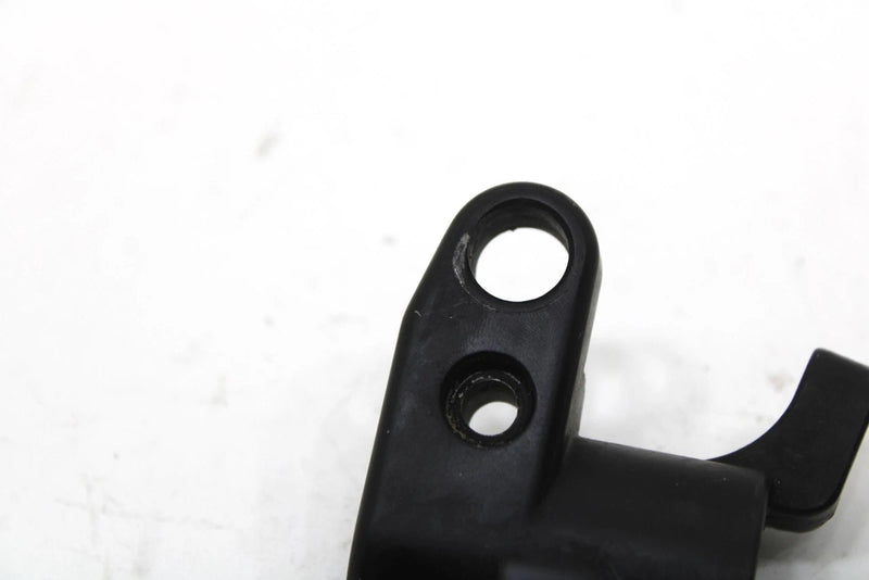 2007 Yamaha Attak Gt Oem Master Cylinder Bracket 8FA-25867-00-00 SY135