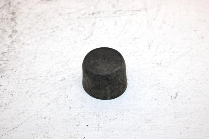 2005 Polaris Sportsman 90 Oem Hub Rubber Cap Pair 0450829 AP174
