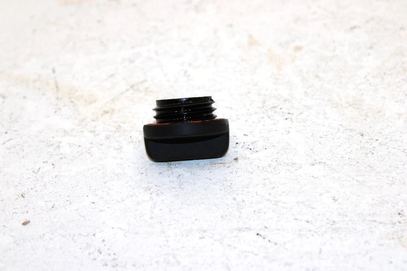1999 Yamaha  Grizzly Oem Oil Plug BAT-15362-00-00 AY47
