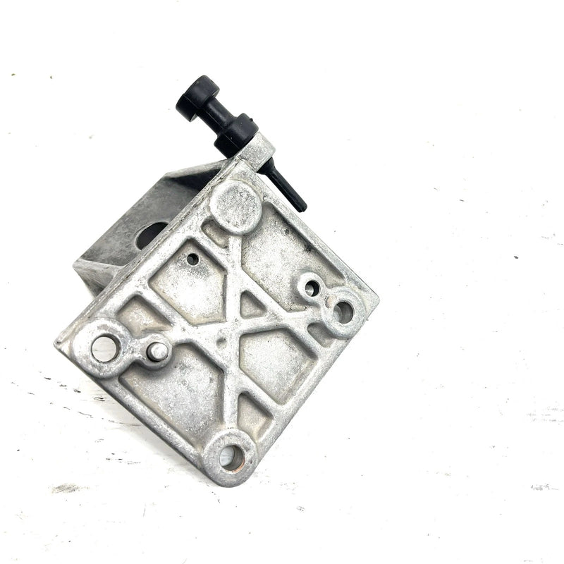 02-03 Yamaha WaveRunner XLT1200 OEM Right Rear Engine Mount 68N-21426-00-8P JY30