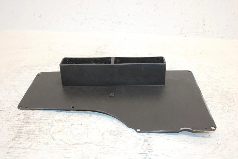 1997 Yamaha Vmax Sx 700 Triple Oem Airbox Plate 8CH-14477-00-00 SY10
