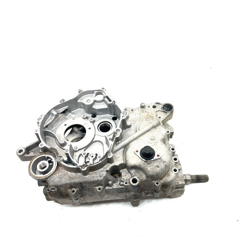 2004 Yamaha Bruin 350 YFM350FA 4x4 OEM Crankcase 5UH-15100-09-00 AY63